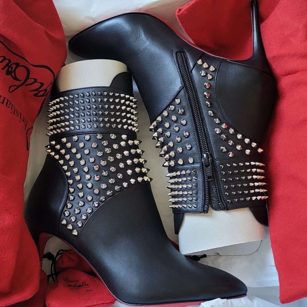 Christian Louboutin 85 Hongroise Studded Boots EU37.5